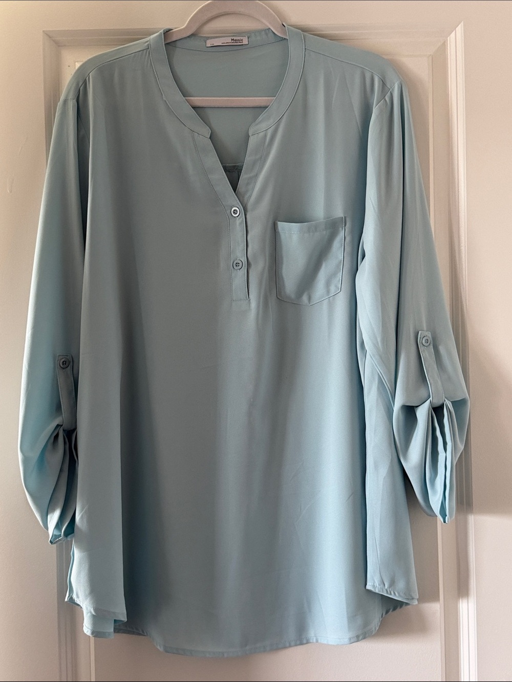 Plus Size Relaxed 3/4 Cuffed Sleeve Henley Tunic Top V-Neck Pleated Flowy XXL